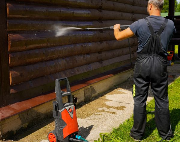 Log Home Pressure Washing in Westminster