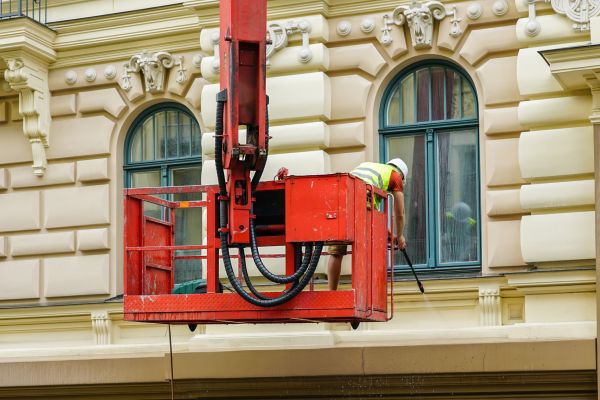 Building Power Washing in Westminster