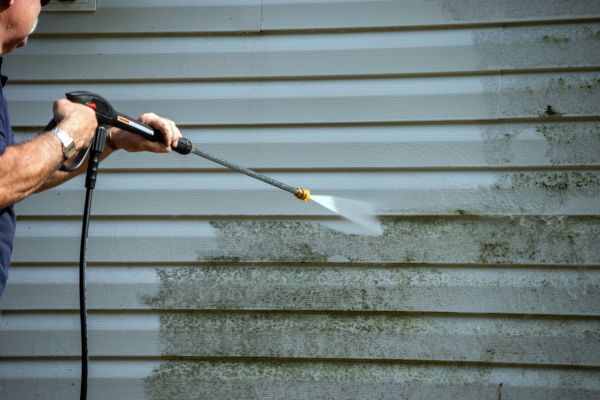 Vinyl Siding Power Washing in Westminster