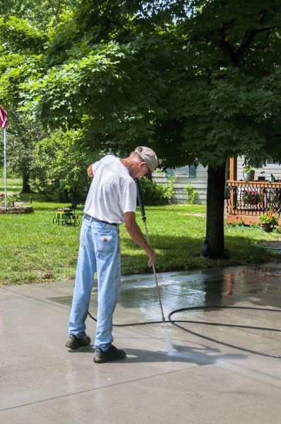 Driveway Concrete Cleaning in Westminster